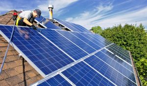 Service d'installation de photovoltaïque et tuiles photovoltaïques à Orry-la-Ville
